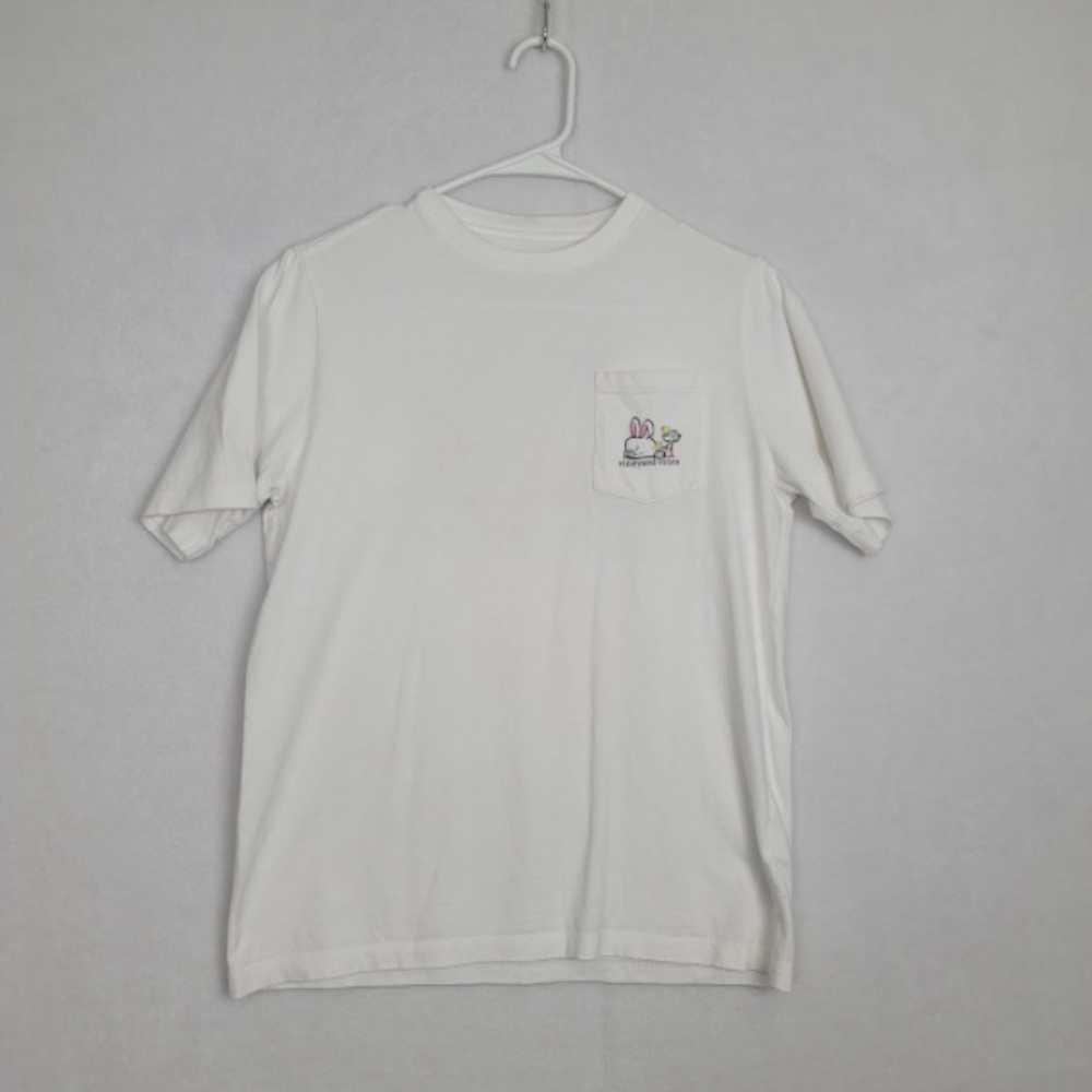 Vineyard Vines Large Bunny Graphic Tee White small pocket in front Hoppy Easter